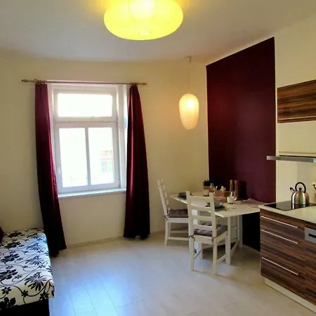 Cozy Studio Slik Close To Castle