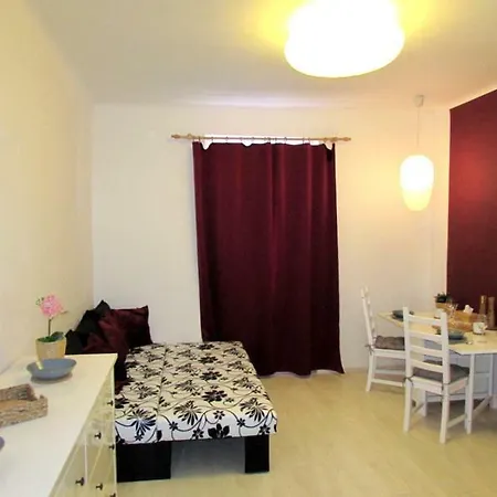 Apartment Cozy Studio Slik Close To Castle *
